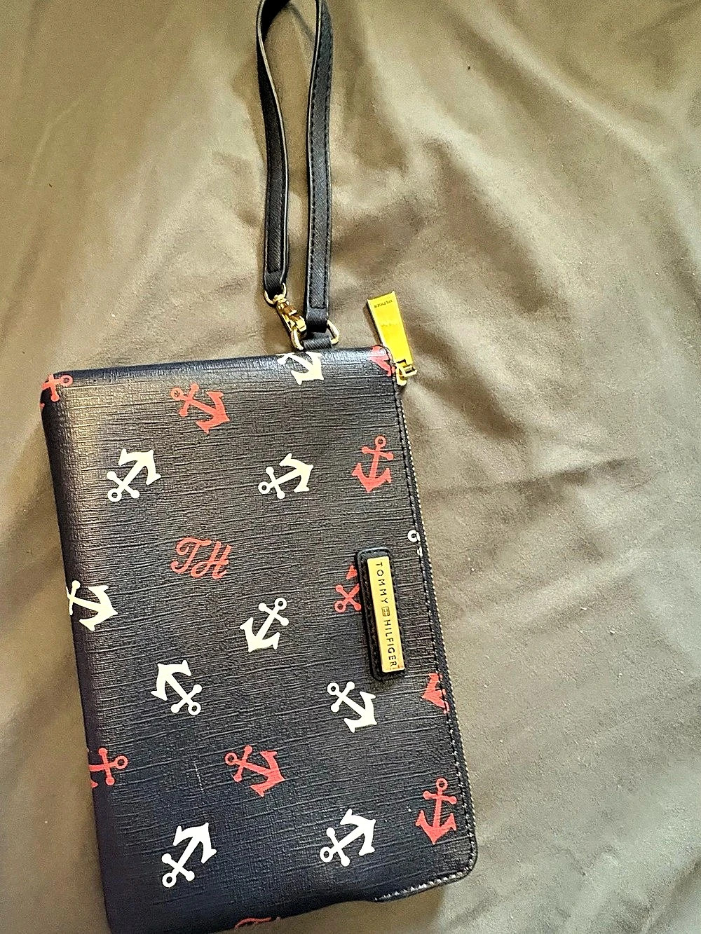 Tommy Hilfiger Anchor Print Wristlet
